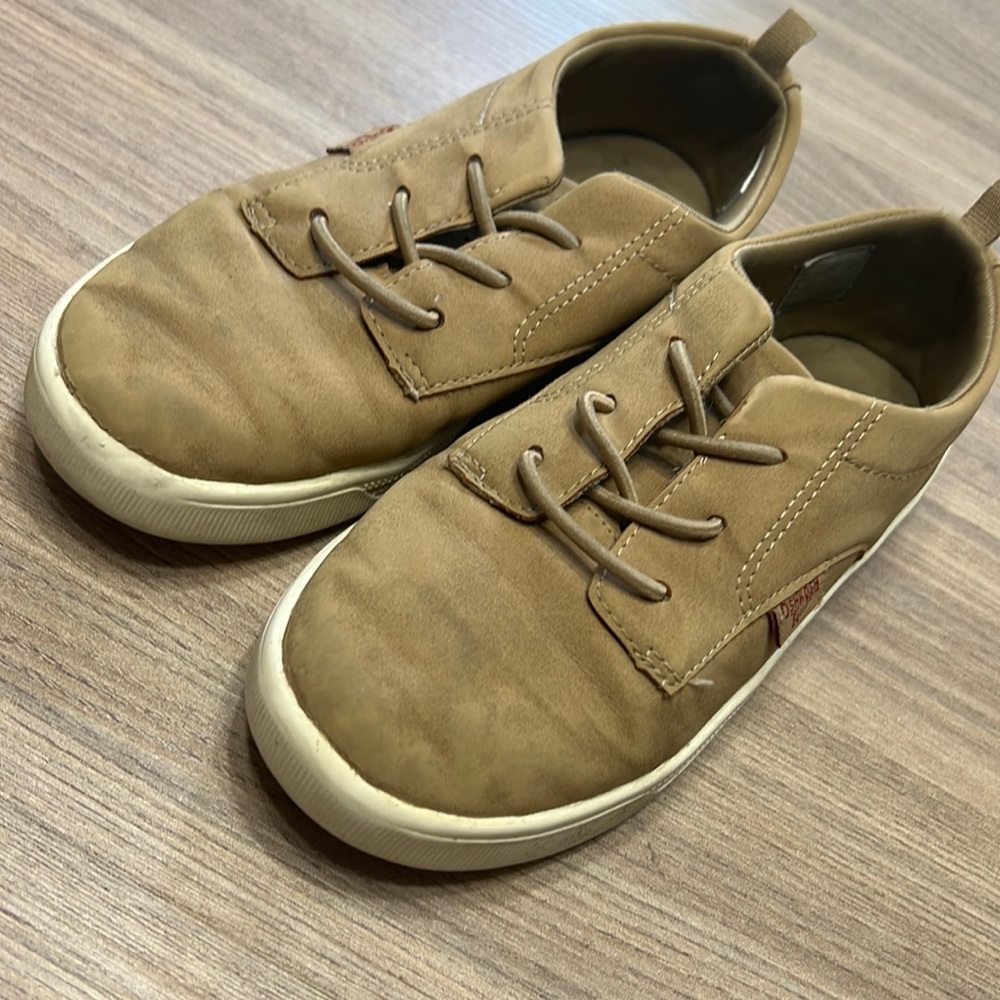 OshKosh Boys Shoes